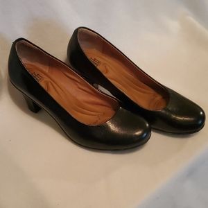 EUC Sofft black heels sz. 6.5W